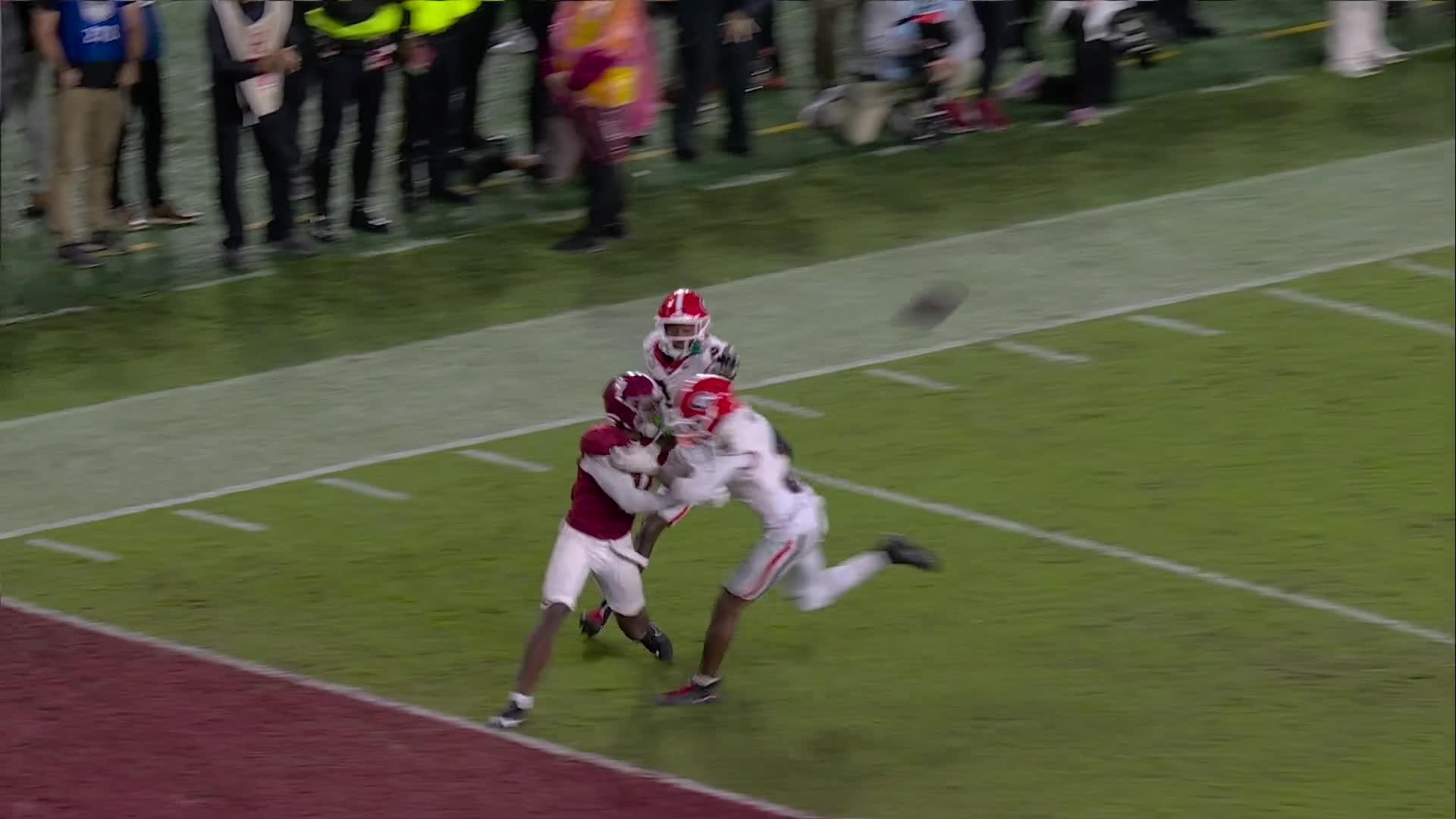 Dwight Phillips Jr. and No. 2 Georgia run past No. 6 Alabama 20-17 in an SEC clash