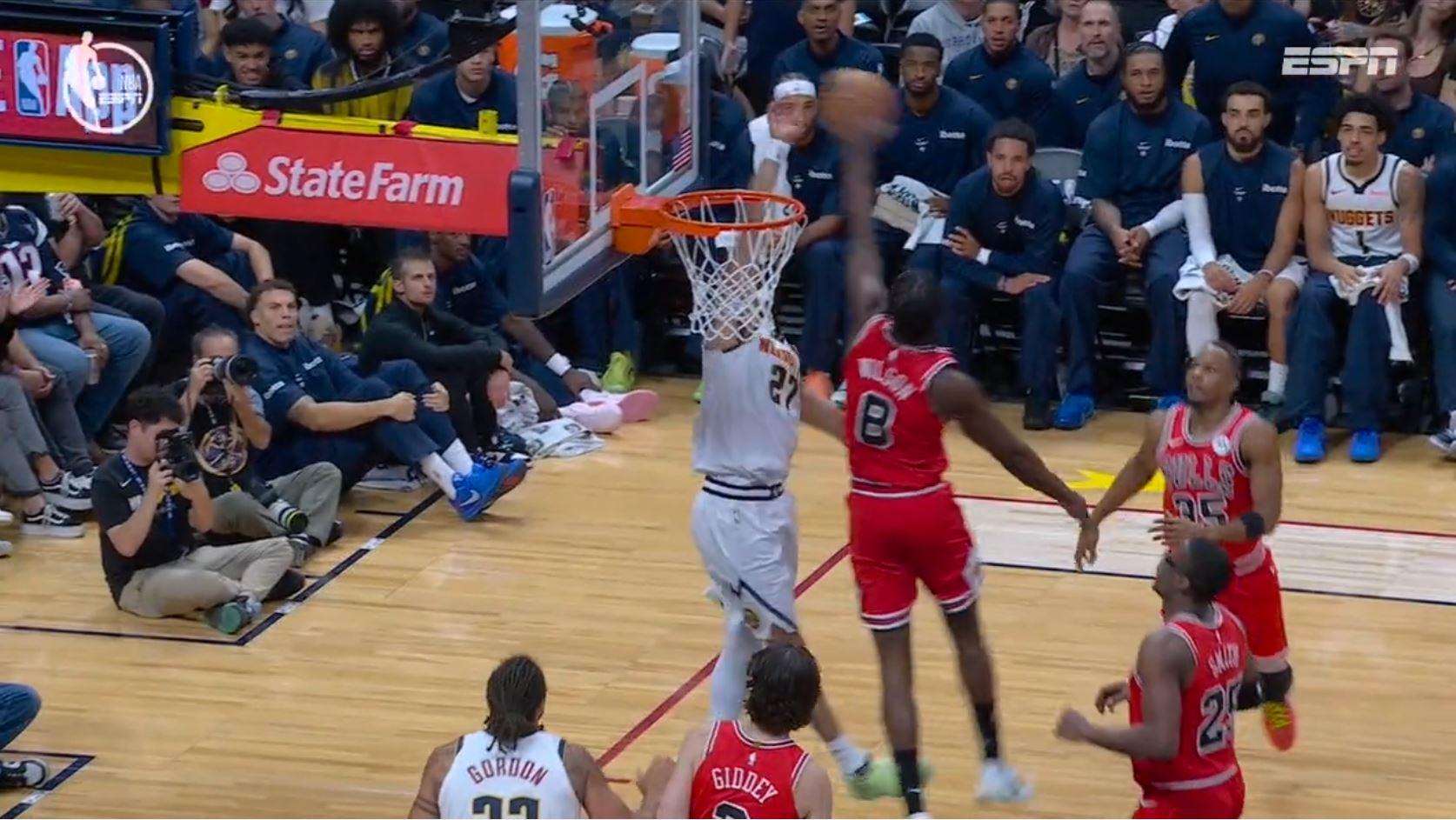 Tocaço de Caleb Wilson! Calouro fecha a porta para Jamal Murray em Denver; VEJA