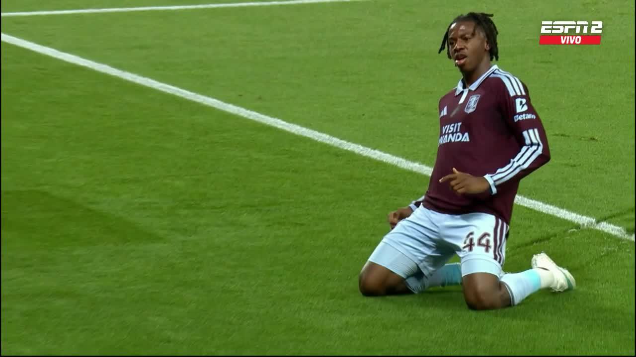 ¡Con un poco de fortuna, Manzambi abrió el marcador ante Fenerbahce!
