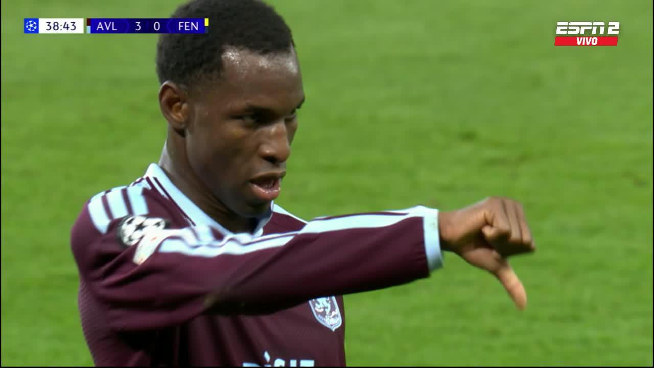 ¡Derechazo y a cobrar! Nico Jackson selló su doblete ante Fenerbahce