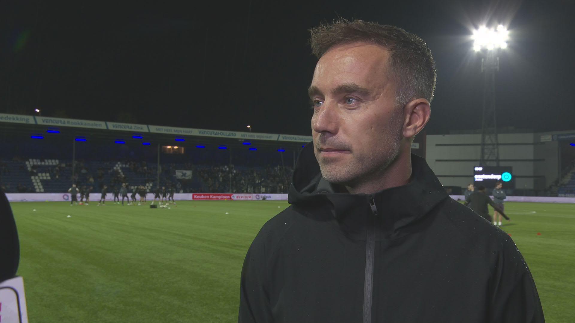 Ultee blij met aanwezigheid supporters: "Het is toch anders als er geen uitpubliek is"