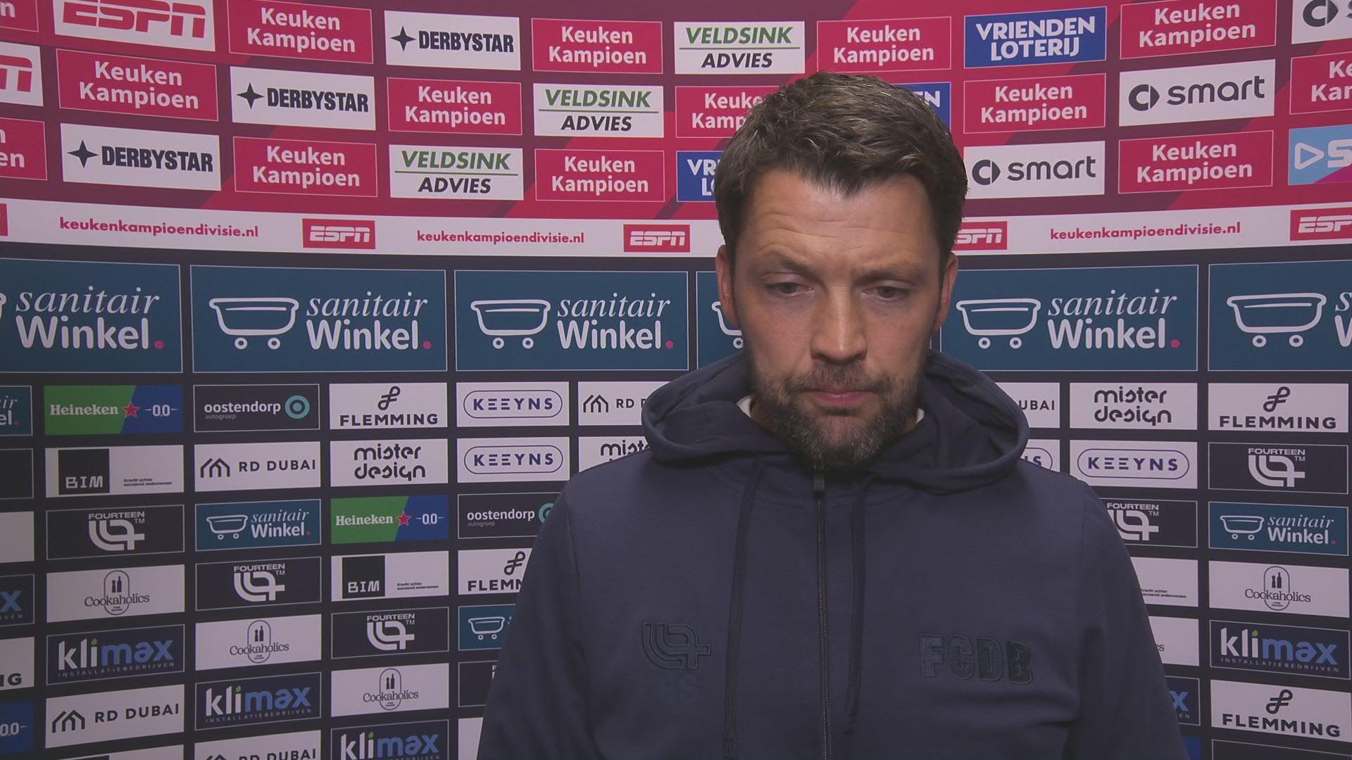 Schreuder ziet klassen van Monzialo en Boumassaoudi: "Het is aan ons om die spelers in die positie te brengen"