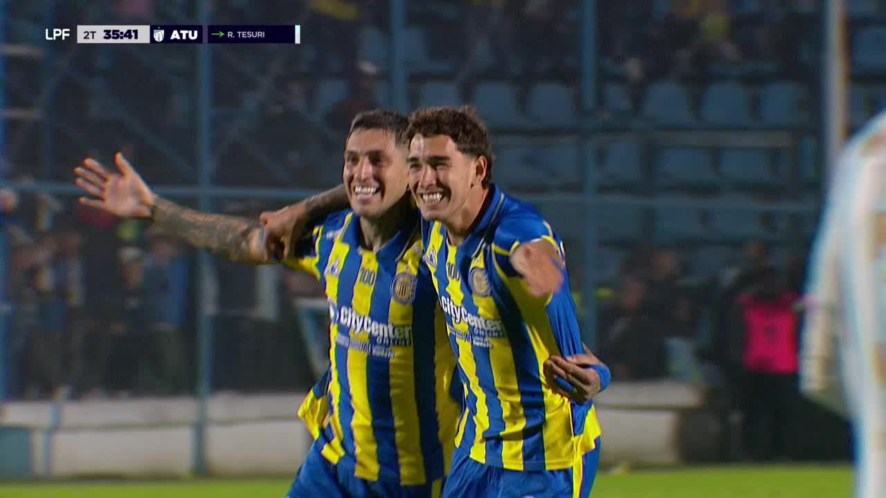 ¡Golazo de Julián Fernández para el delirio de Rosario Central!