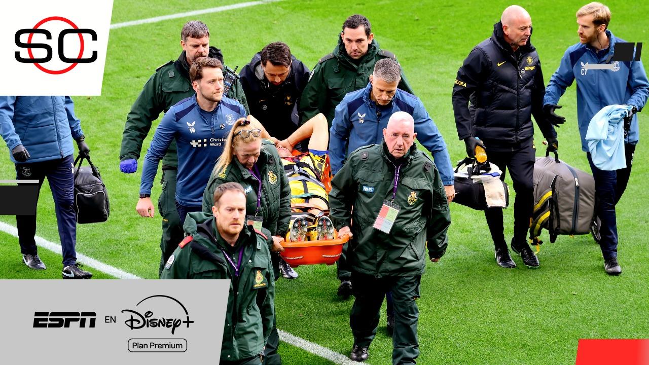 Dibu Martínez, un mes y medio fuera de las canchas
