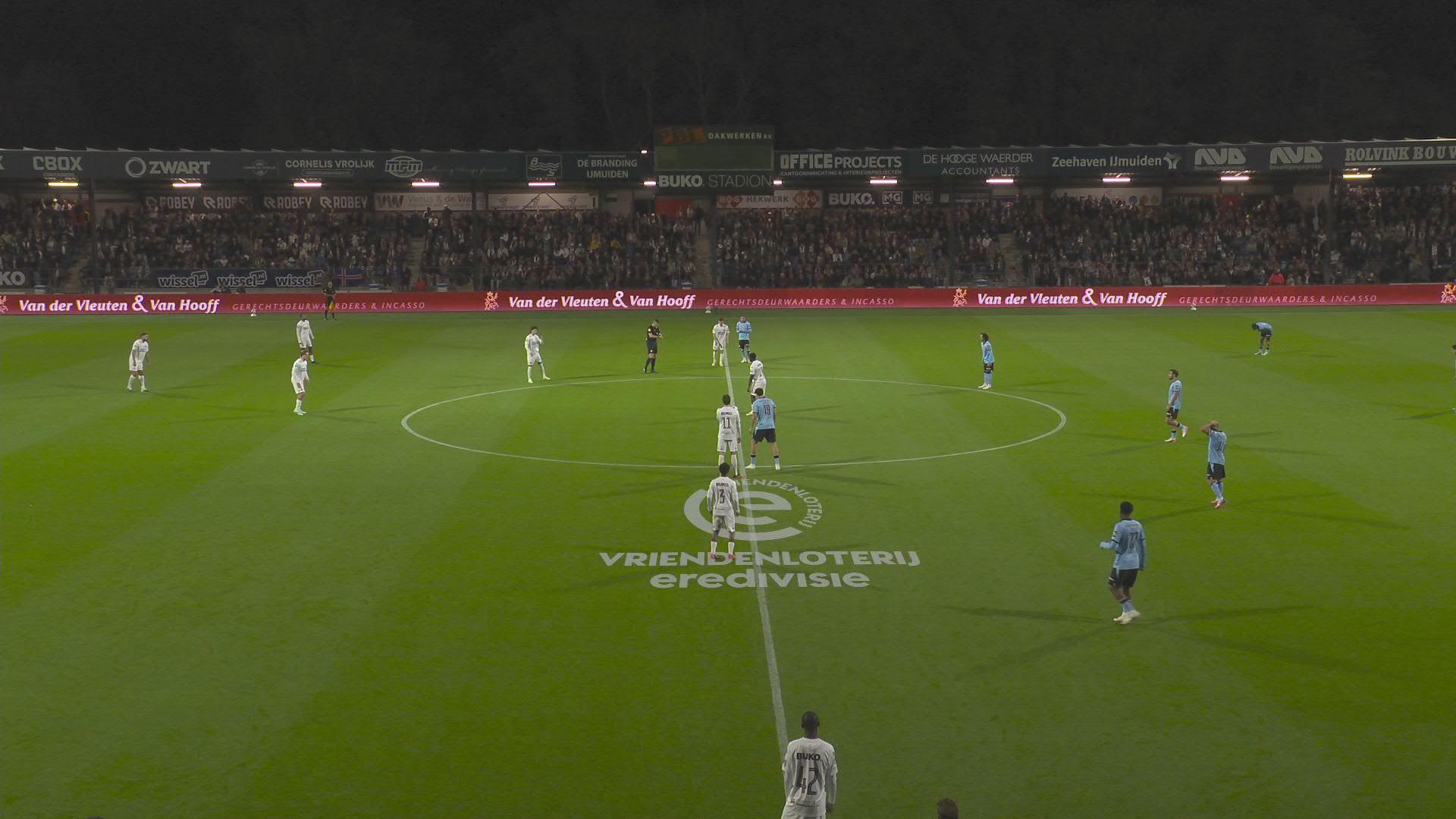 Wedstrijd komt los na 26 seconden | Samenvatting Telstar - Feyenoord