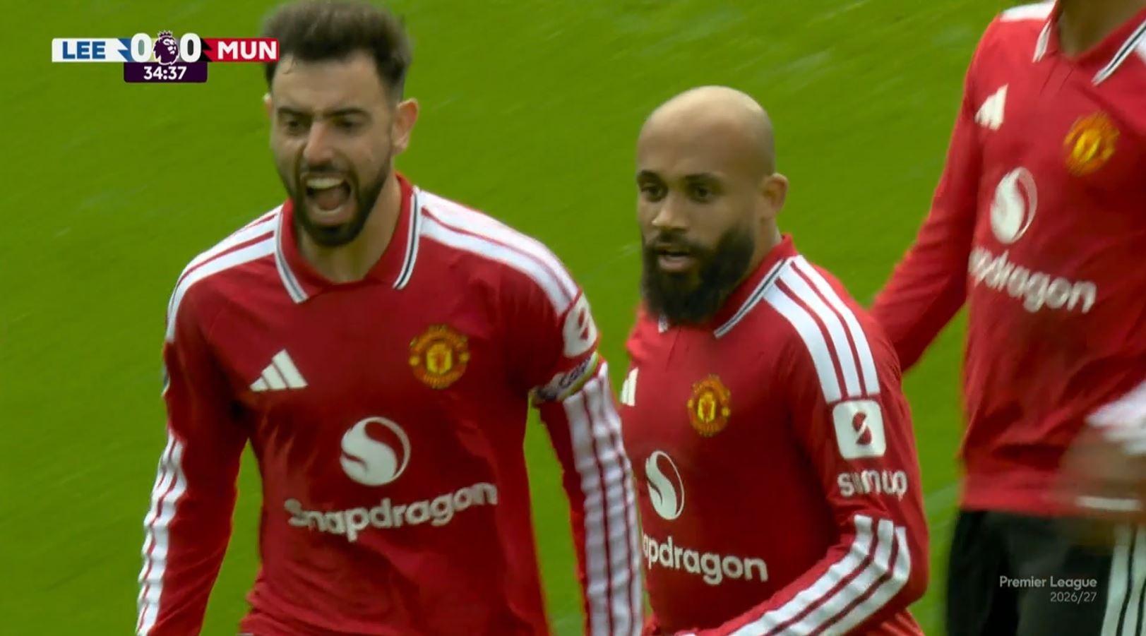 Gol do Manchester United! Mbeumo finaliza bem após passe de Tielemans e abre o placar contra o Leeds