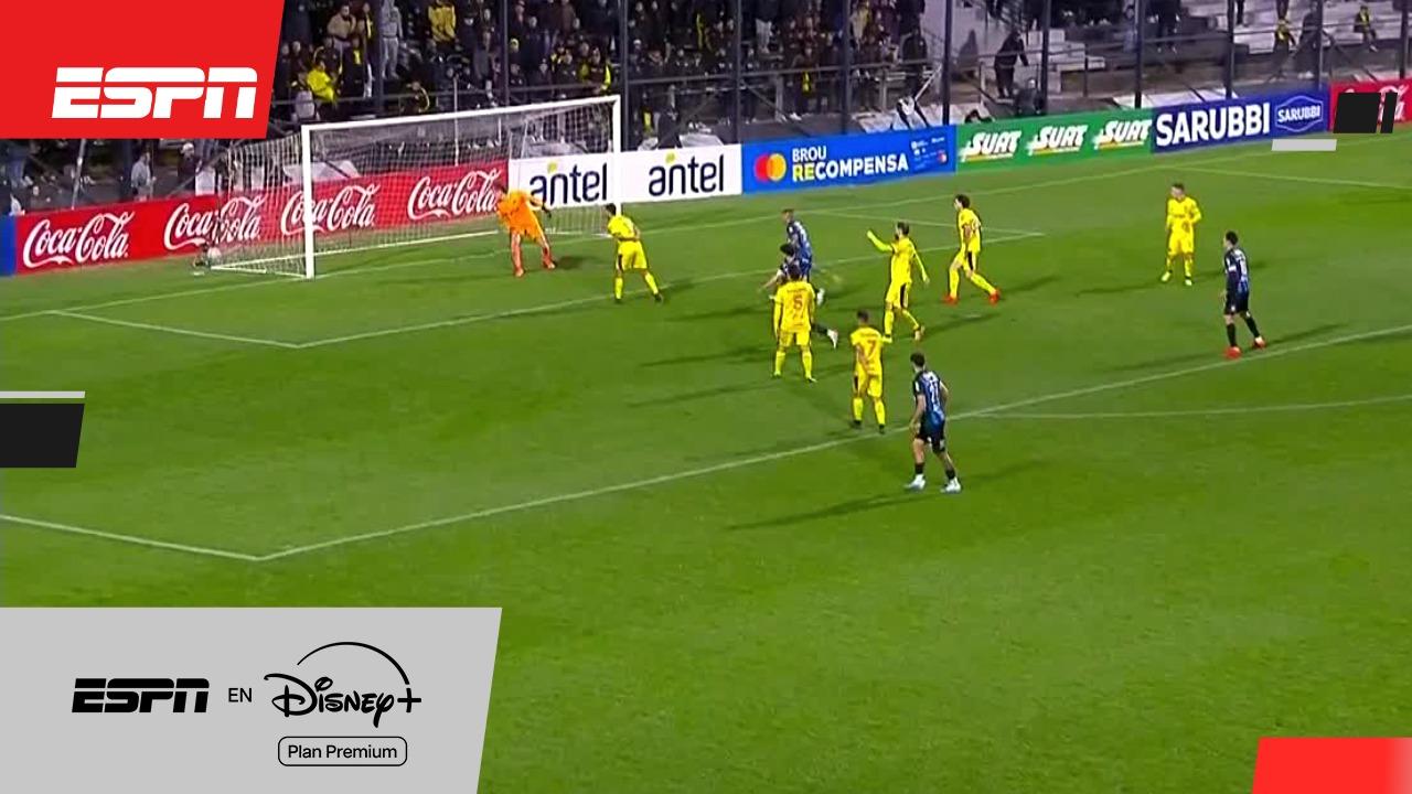 ¡Federico Martínez adelantó a Liverpool contra Peñarol!