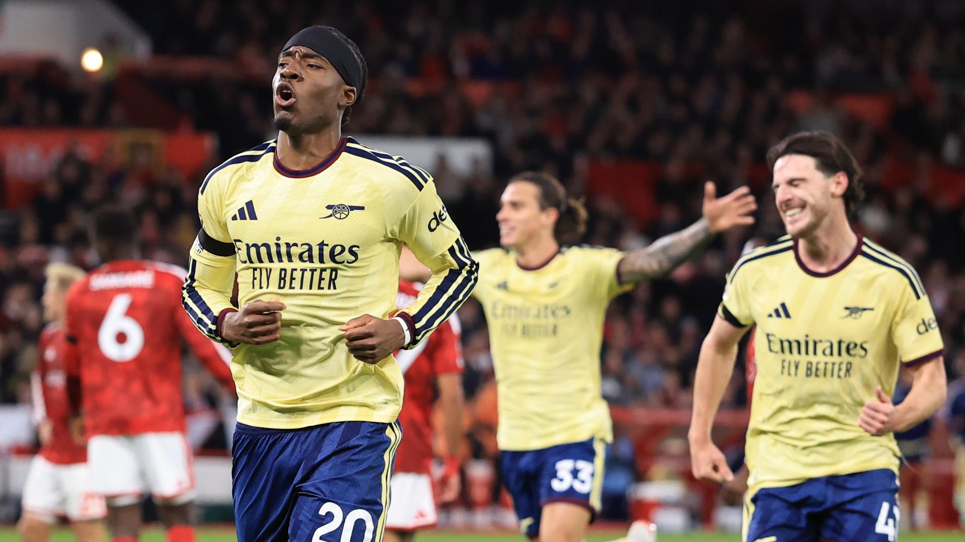 Arsenal festejó los tres puntos sobre el final