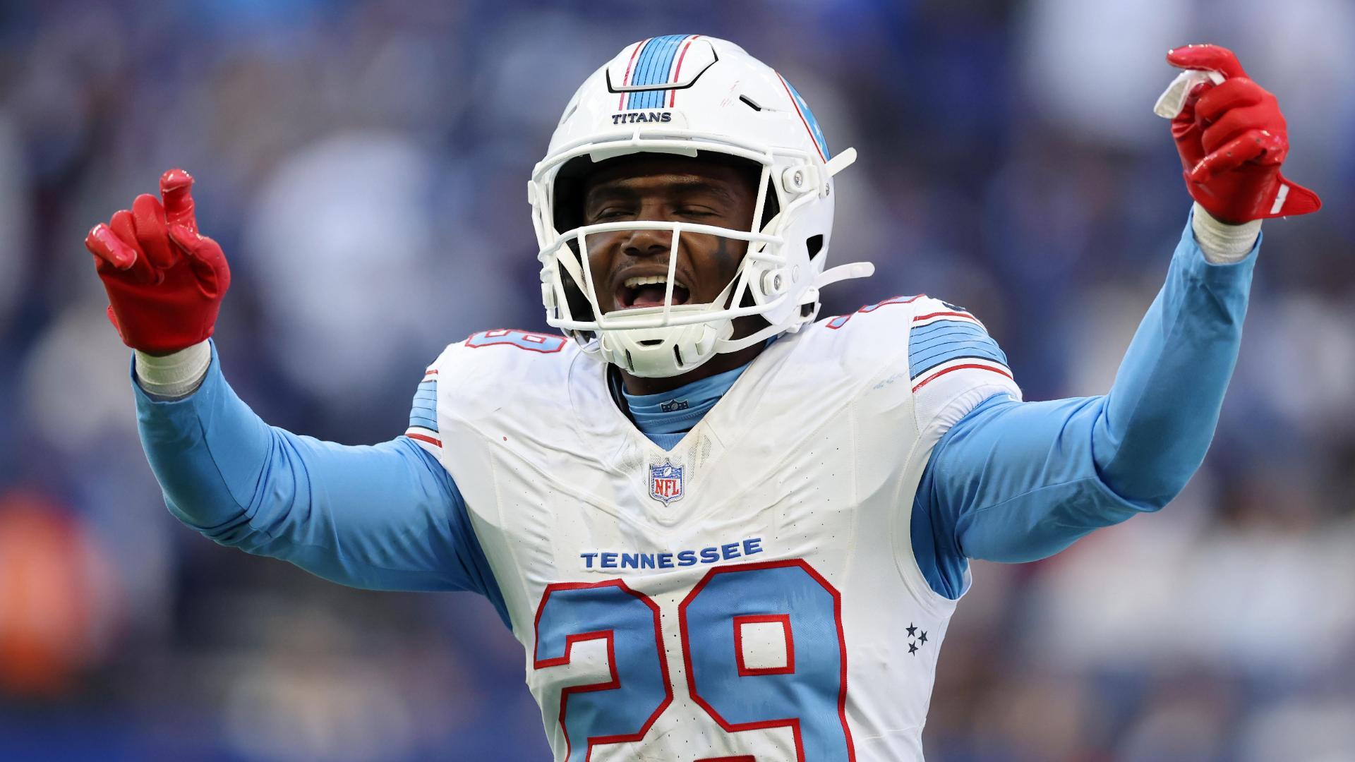 ¡Los Titans ganan con un gol de campo y frenan a los Colts al final!