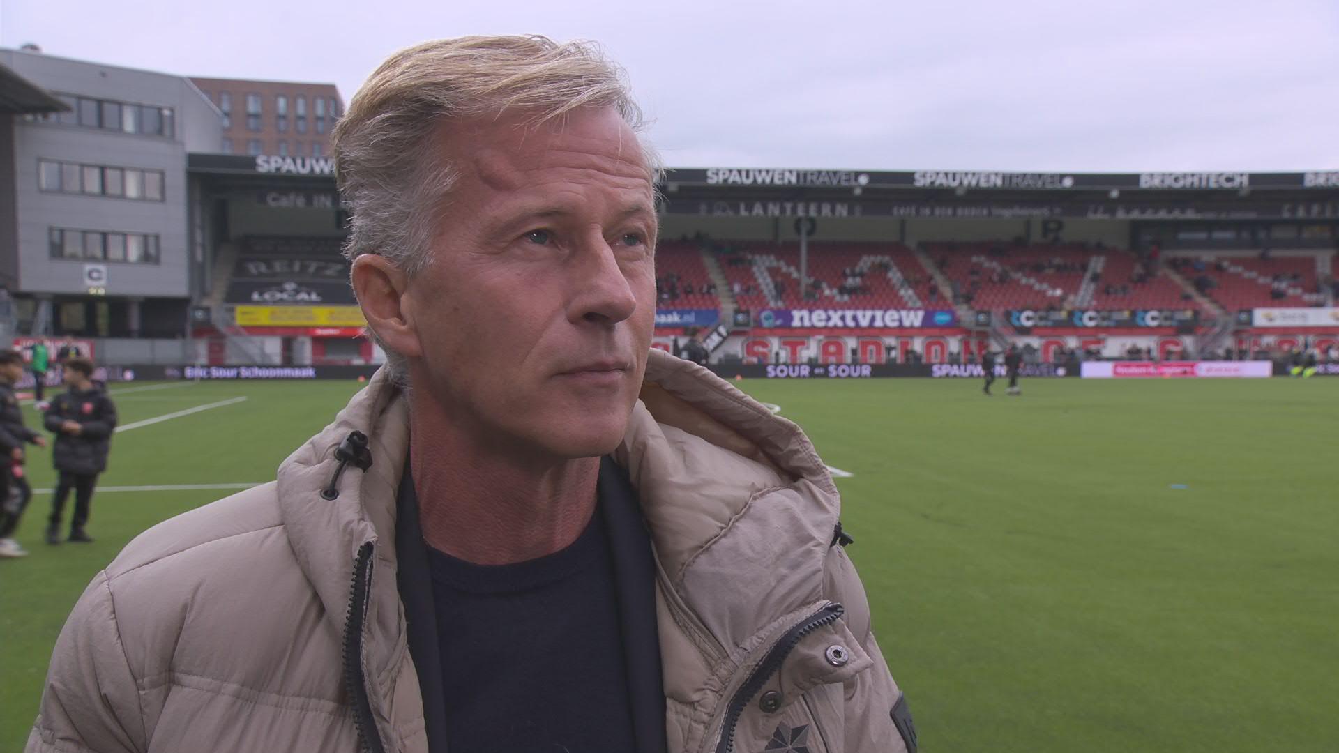 Jonker: "In het voetbal gaat het om kansen creëren en scoren en dat gaat moeizaam"