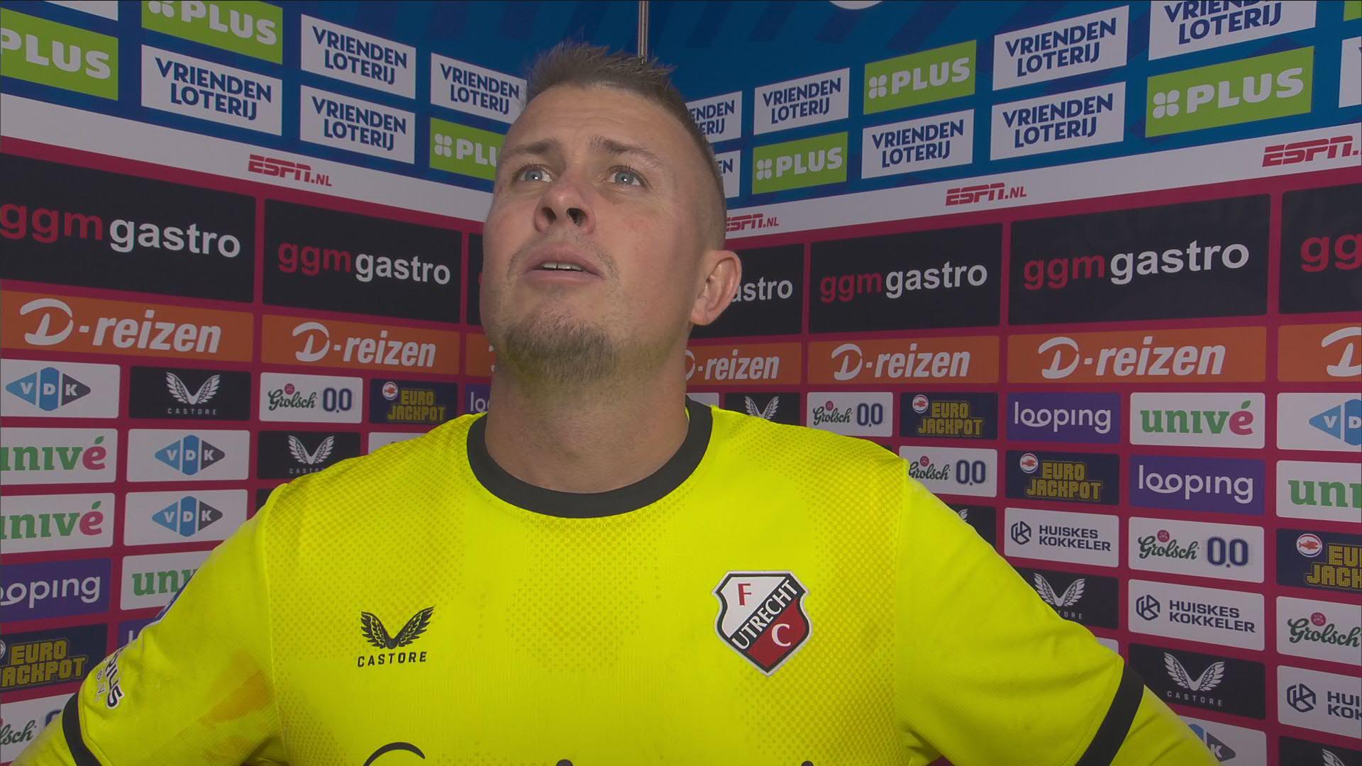 Padt: "Debuteren, drie punten en een paar reddingen uit bij Twente maakt me erg gelukkig"