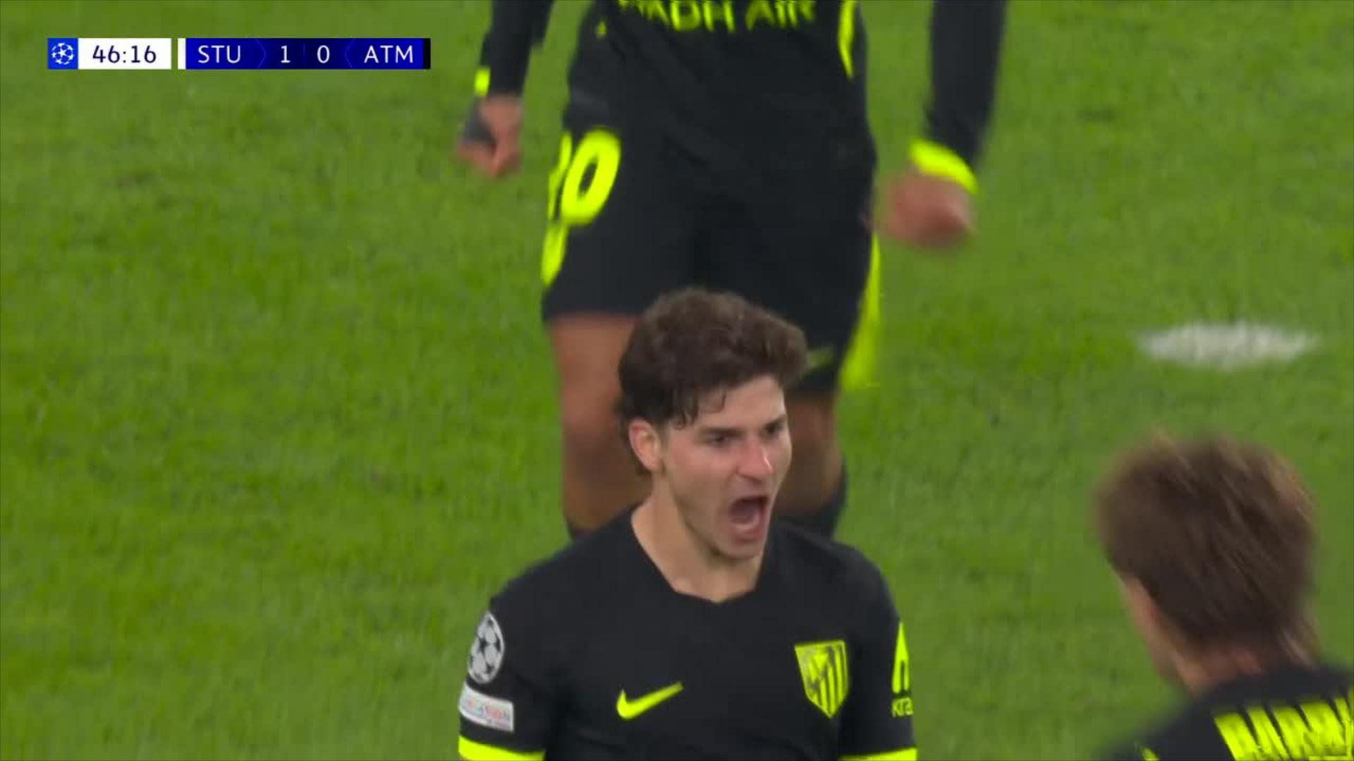 ¡Zurdazo al ángulo y gol de Julián Álvarez!