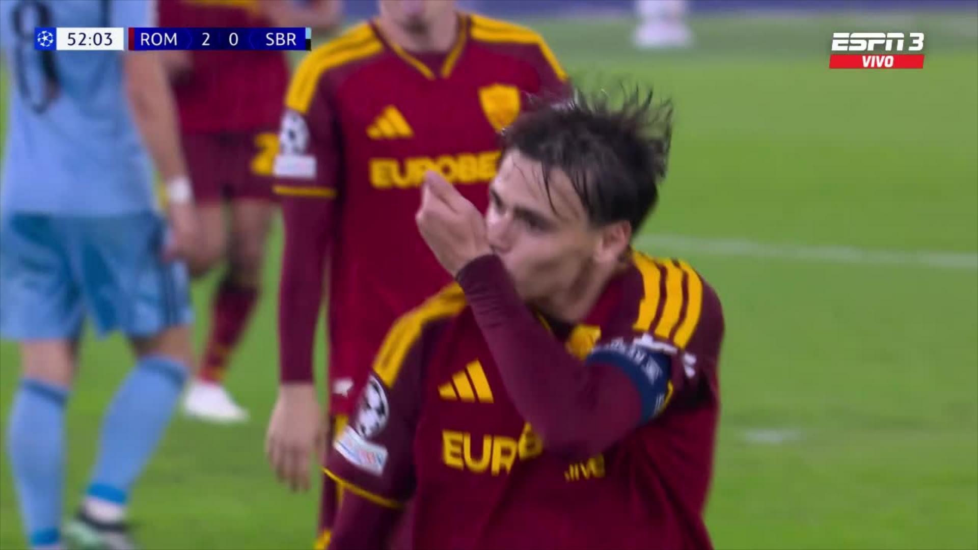 ¡Error de la defensa y 3-0 de Pisilli para la Roma!