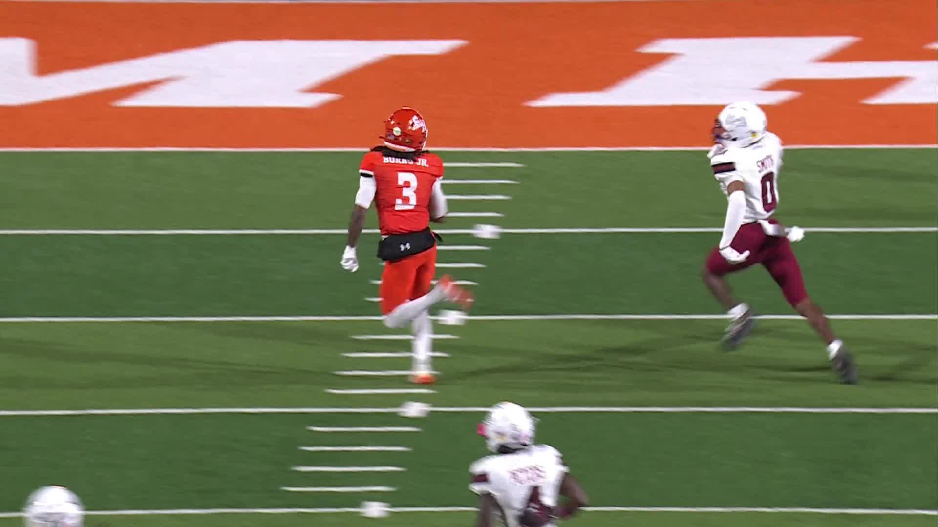 Tim Burns Jr. takes off on an 81-yard catch-and-run TD for Sam Houston