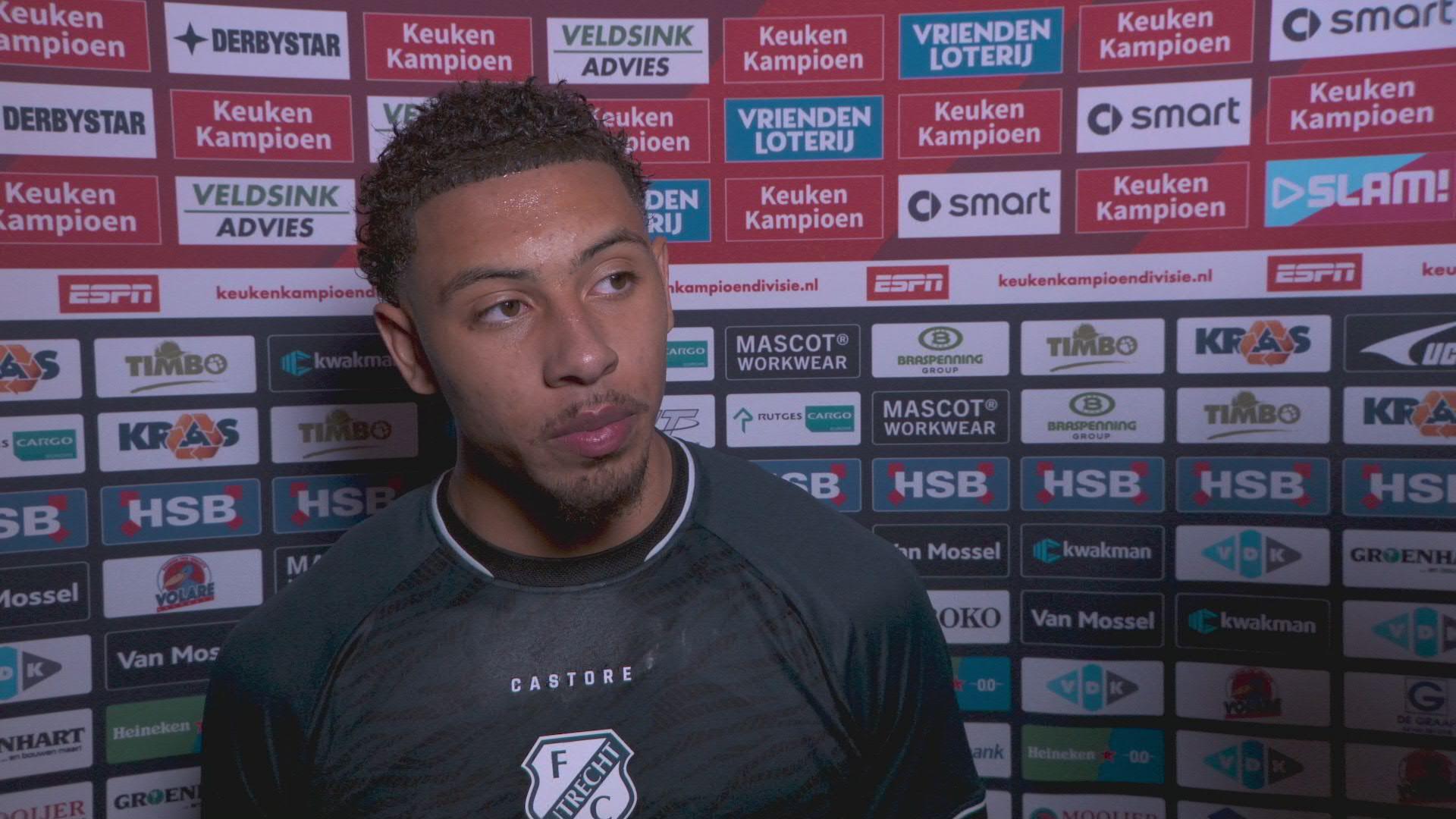 Menzo na 6-2 nederlaag: "Prima gespeeld en twee assists, maar dat is blijkbaar niet genoeg"