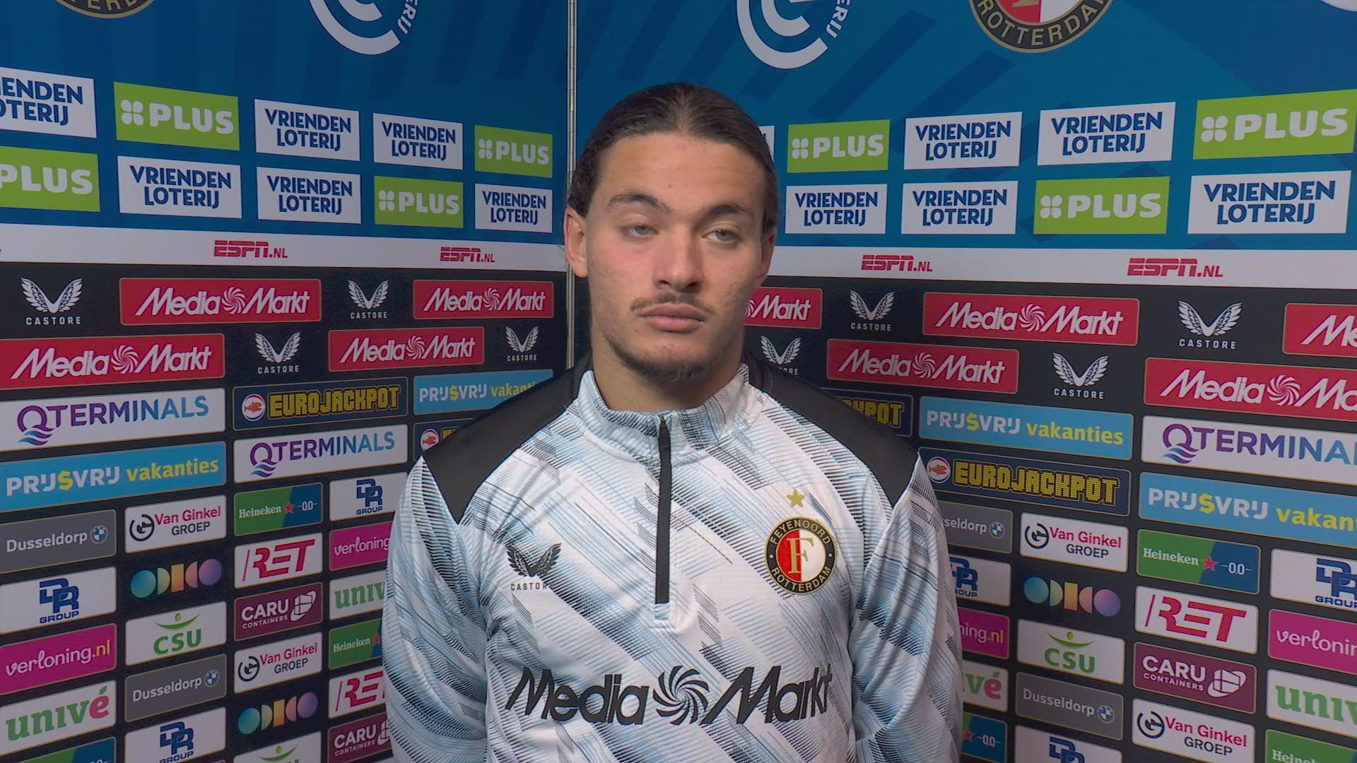 Hadj Moussa: "Misschien haalt de trainer mij er niet uit, omdat hij weet dat ik uit het niets zo'n doelpunt kan maken"