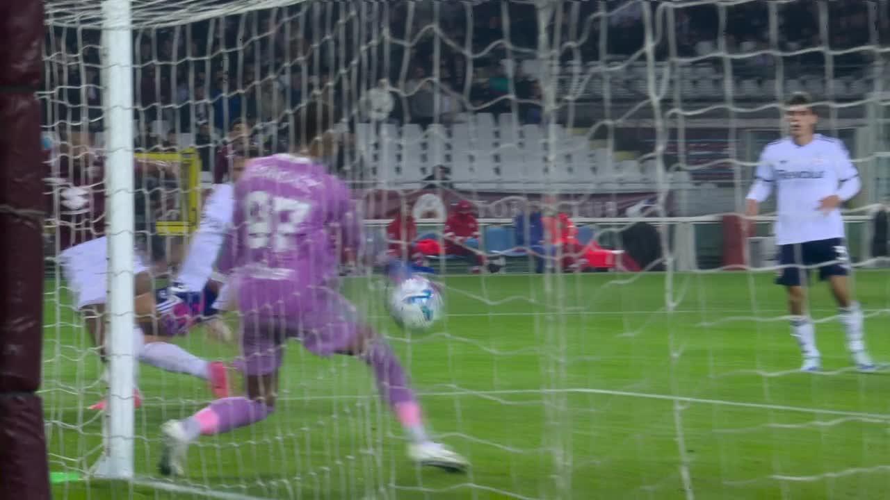 ¡Tremenda atajada de Robert Sánchez para salvar al Como!