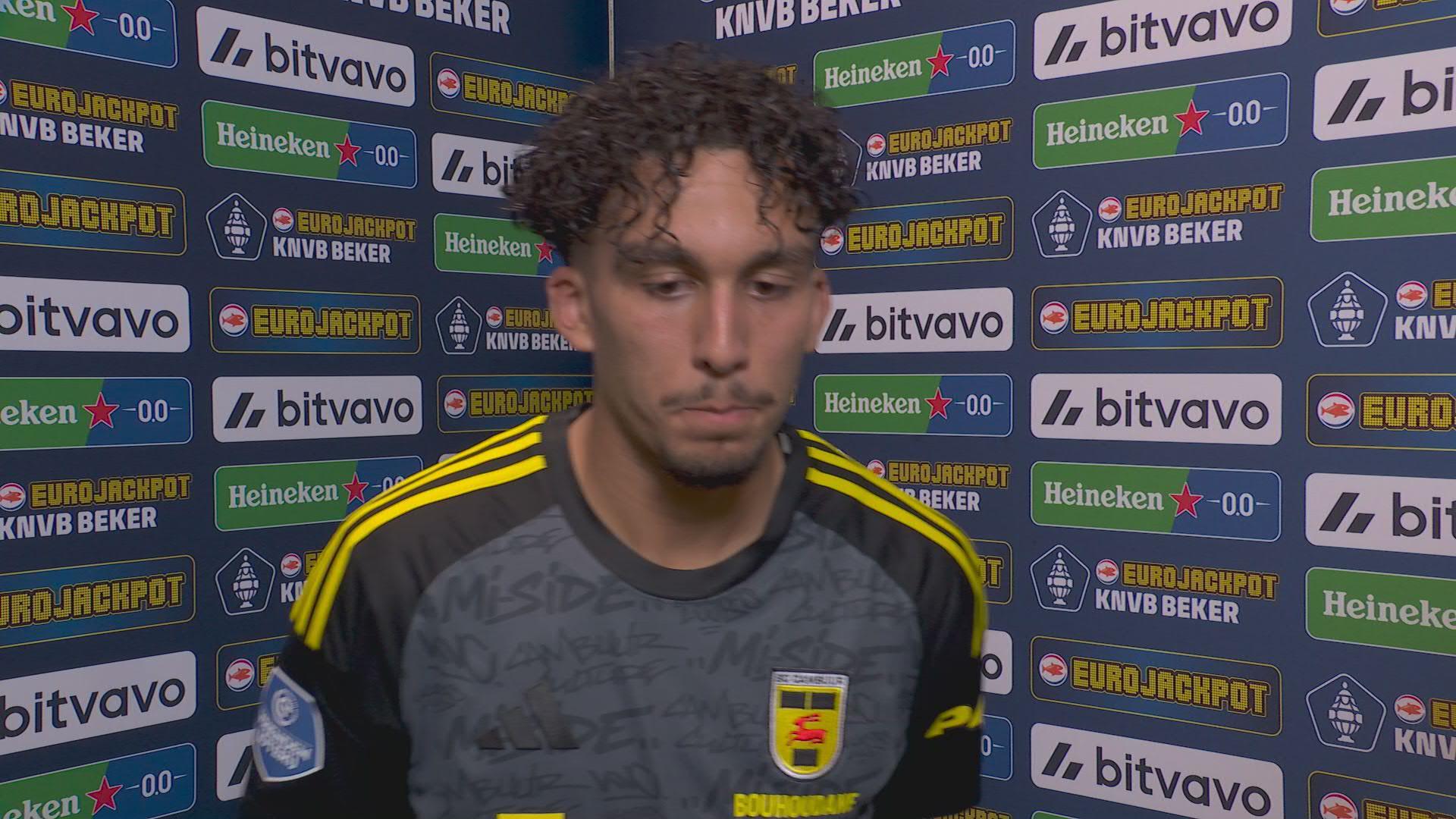 Bouhoudane viert goal met vrienden: "Ik had beloofd dat ik naar ze toe zou gaan"