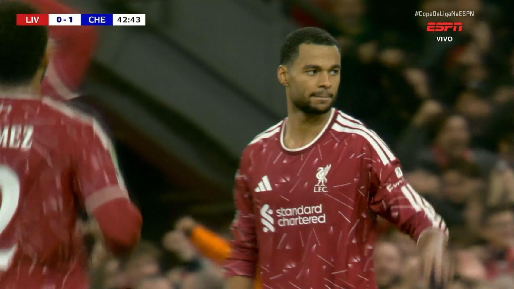 Gol do Liverpool! Gakpo devolve na mesma moeda e empata de pênalti contra o Chelsea; VEJA