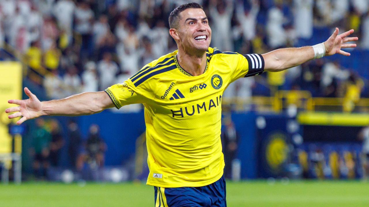 Cristiano Ronaldo reaches 985 career goals with hat trick for Al Nassr