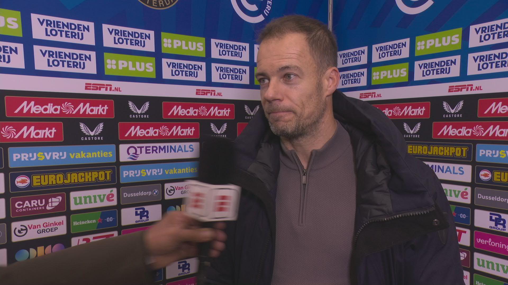Buijs vraagt shirt van Watanabe: "Mijn dochter is gek van Japanse spelers"