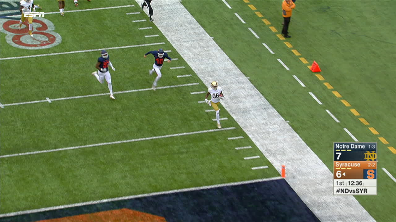 Notre Dame returns blocked extra point for two