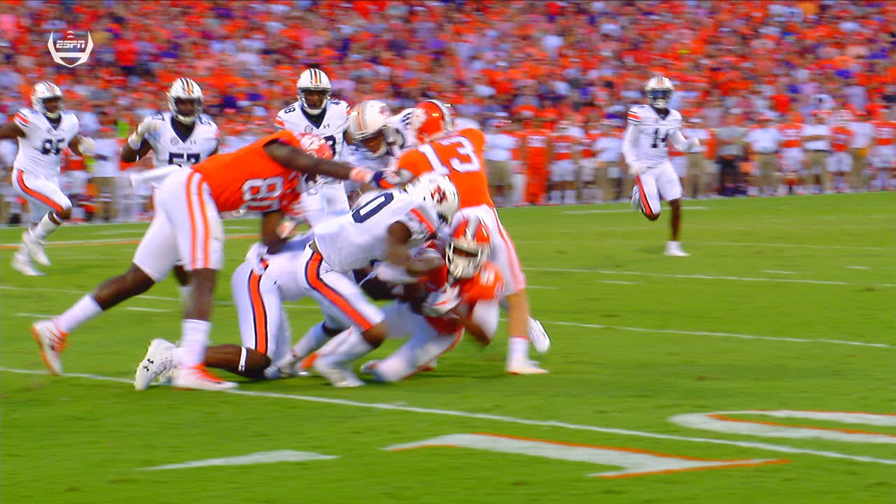 Auburn forces fumble deep in Clemson territory