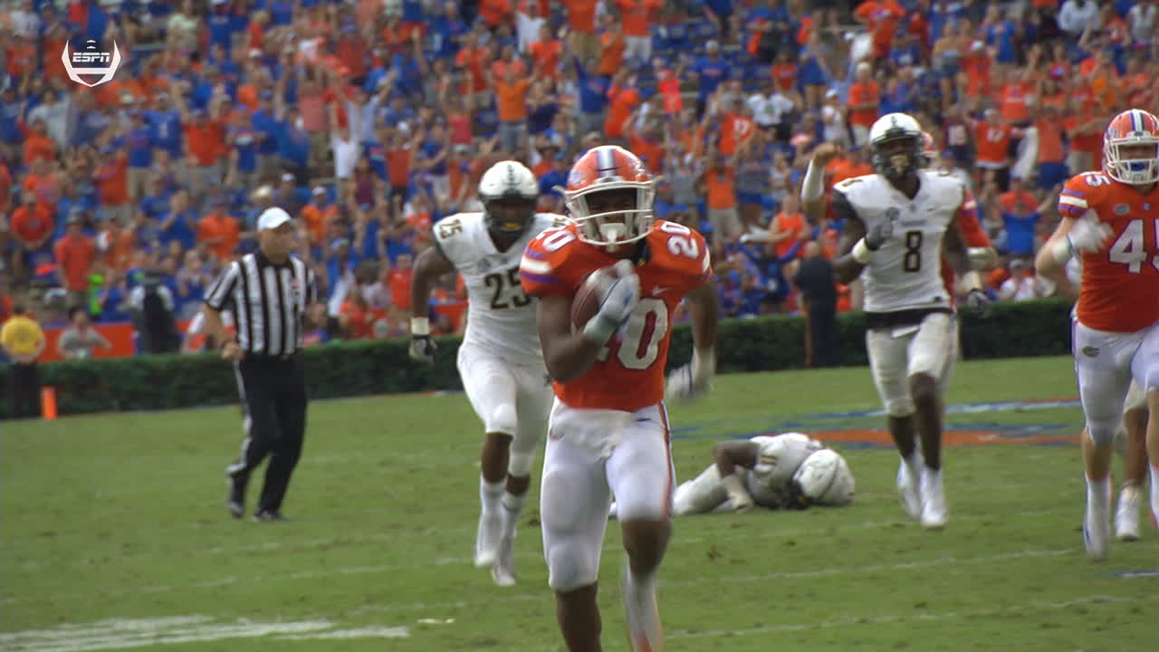 Florida's Davis stays on his feet for TD