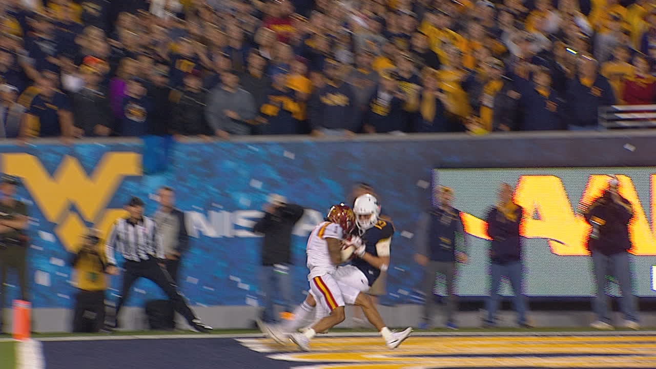 Payne strips ball away from receiver for improbable pick