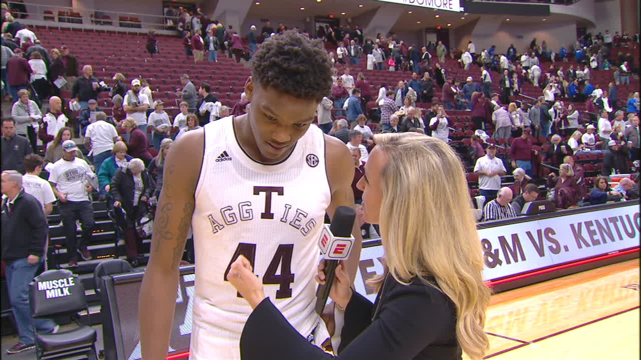 Texas A&M's Williams talks double-double against UK