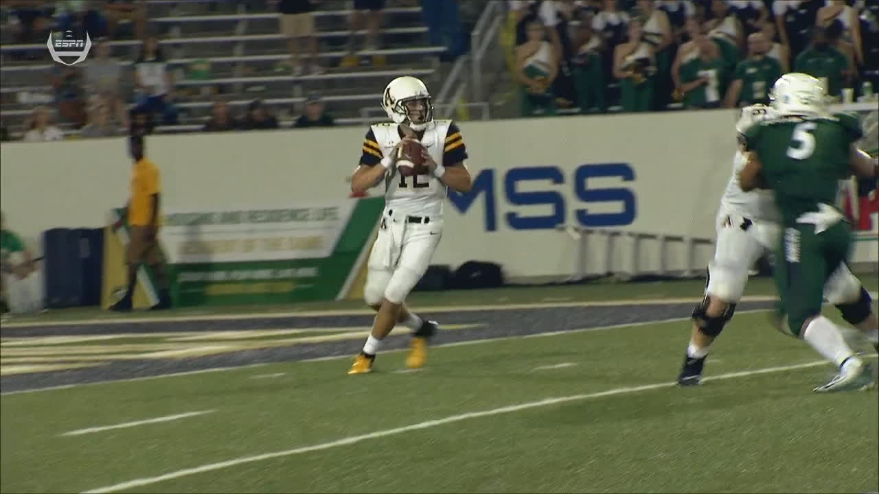 Thomas connects with Sutton for 90-yard TD