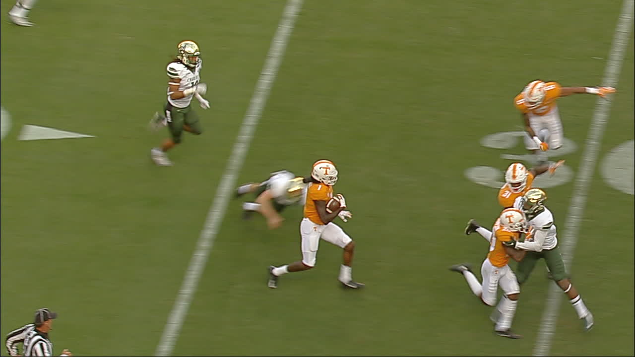 Callaway returns punt 82 yards for Tennessee TD
