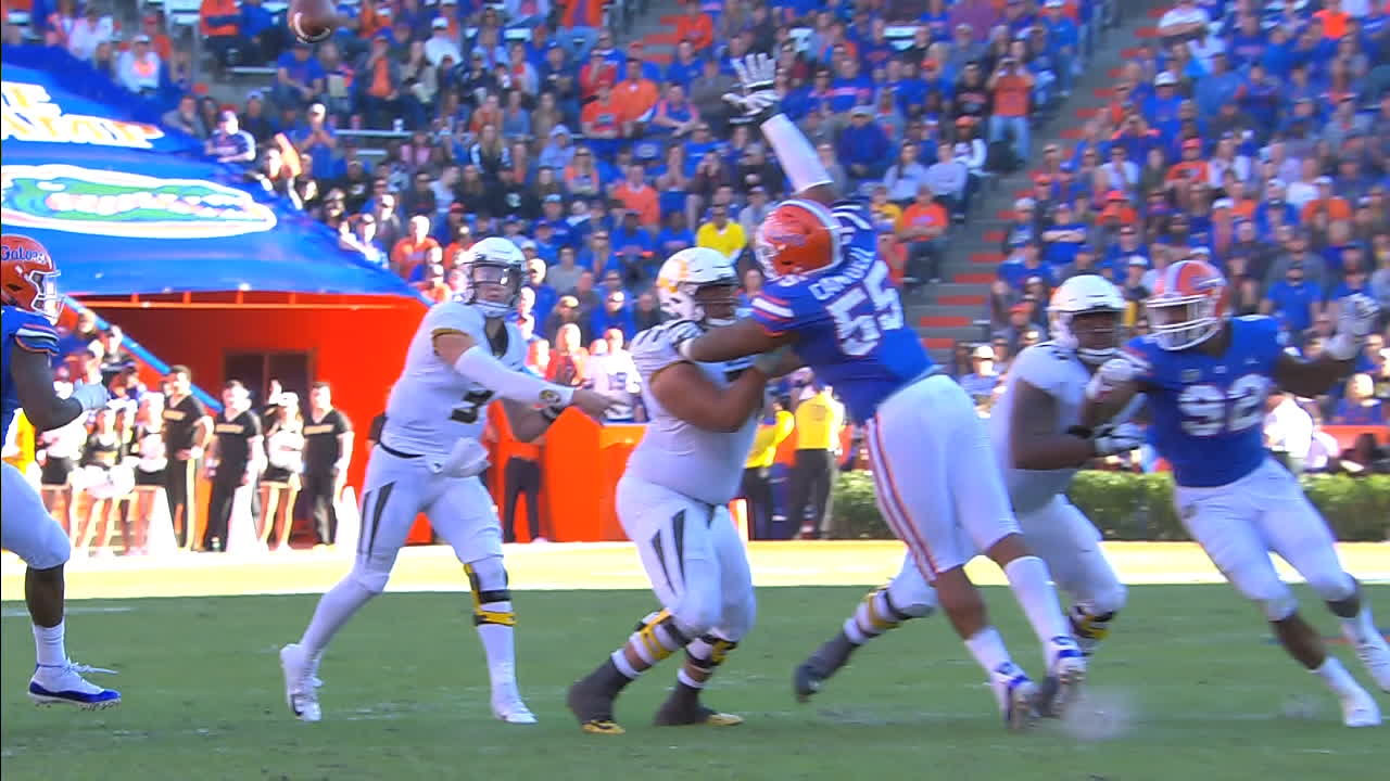 Lock finds wide open receiver for 22-yard TD