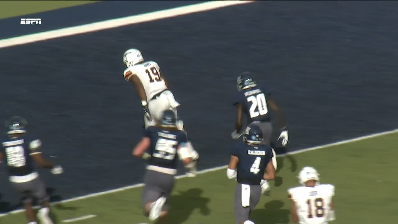 UTEP RB follows blocks and scores from 19 yards out