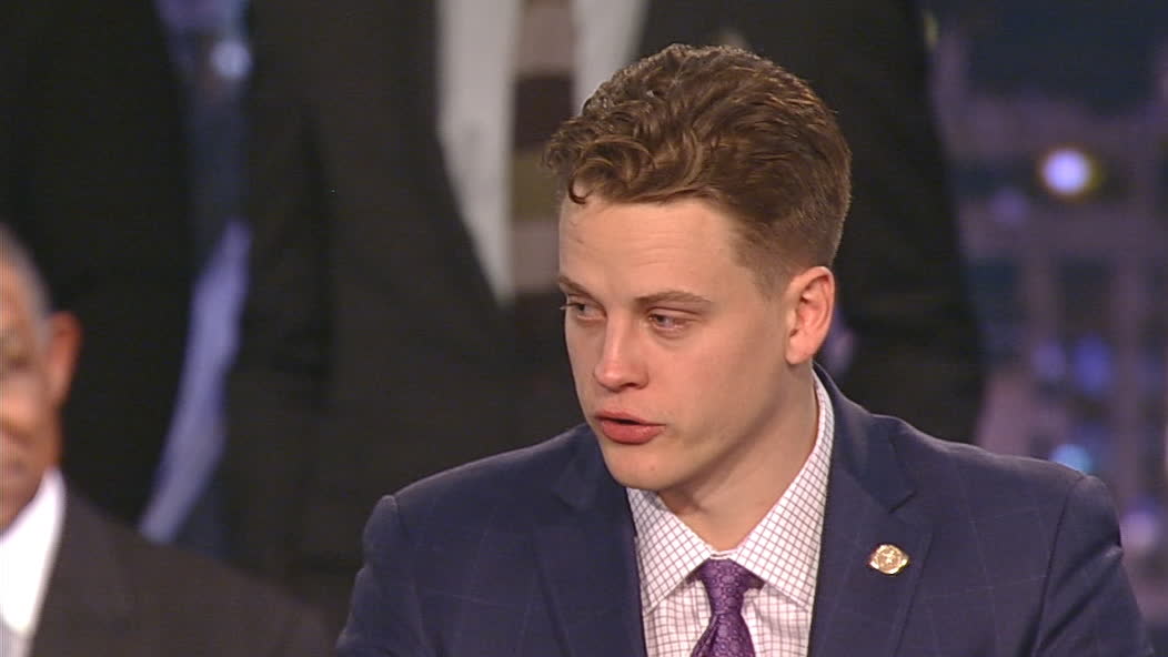 Burrow emotional thanking Coach O in Heisman speech