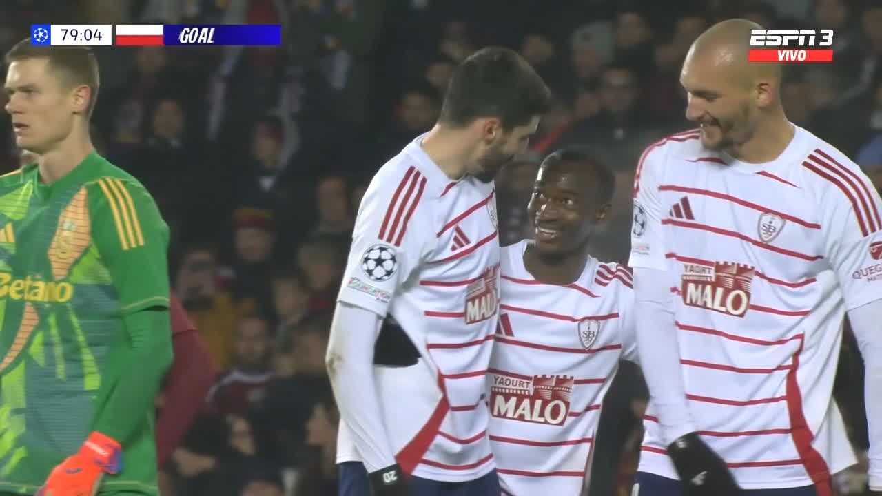¡Error garrafal y a cobrar! Kairinen, en contra, puso el 2-0 del Brest