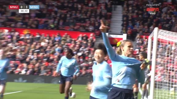 Gol do Manchester City! Lauren Hemp cruza, Casparij dá um toque de primeira e faz 3 a 0 no United em clássico no Inglês feminino