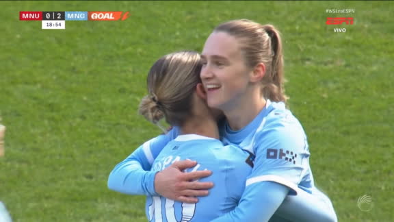 Gol do Manhcester City! Kerstin Casparij cruza, Miedema cabeceia e faz 2 a 0 no United em clássico no Inglês feminino