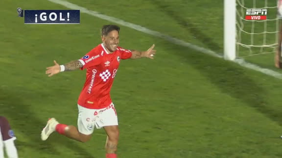 Doblete de Hohberg para sellar la goleada y clasificación de Cienciano