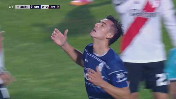 ¡Se salvó River! Giampaoli ganó de arriba y tuvo el primero de Gimnasia