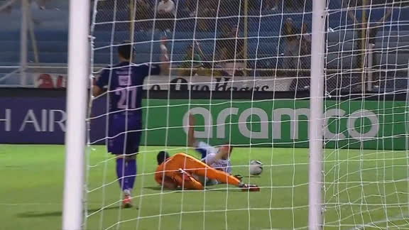 ¡PENAL PARA ALIANZA! Luis Morán derriba a Juan Carlos Portillo dentro del área