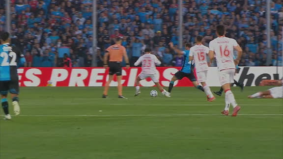 Planchazo y a las duchas: Mudo Vázquez vio la roja ante Argentinos
