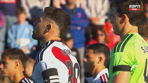 Tigre y River realizaron un minuto de silencio por Jorge Messi