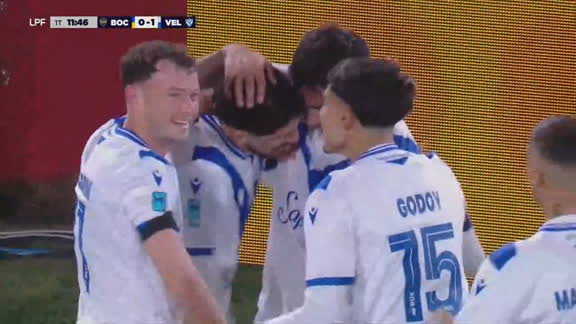 ¡Tiro libre magistral de Valdés para el 1-0 de Vélez ante Boca!