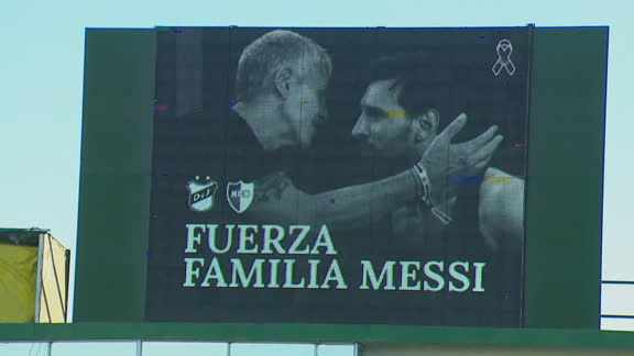 Minuto de silencio y recuerdo a Jorge Messi en la previa del partido de Newell's
