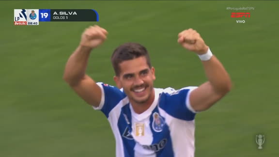 Gol do Porto! André Silva converte pênalti e abre o placar em estreia pelo Português; VEJA
