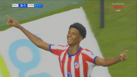Gol do Atlético de Madrid! Joia de 16 anos castiga o Manchester City e abre o placar em amistoso; VEJA
