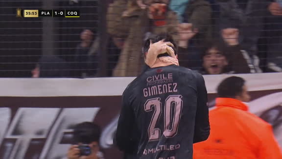 Luciano Giménez se elevó en el aire y marcó el 1-0 para Platense