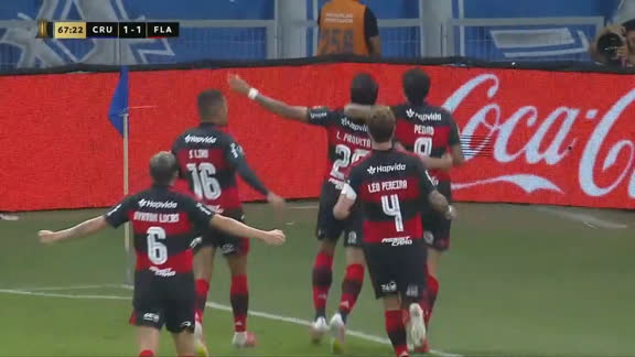 POR TODOS OS ÂNGULOS! VEJA o gol de Paquetá em Cruzeiro 1 x 1 Flamengo pela Libertadores