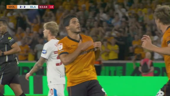 ¡Raúl Jiménez le da el empate al Wolverhampton en su regreso!